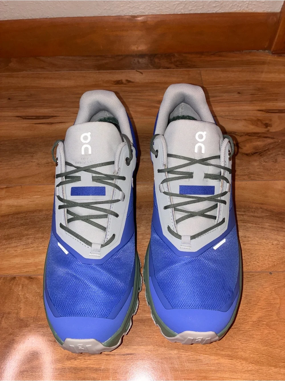 On Cloud Women’s Cloudventure Waterproof Trail Run Shoes, blue/green - size 10
